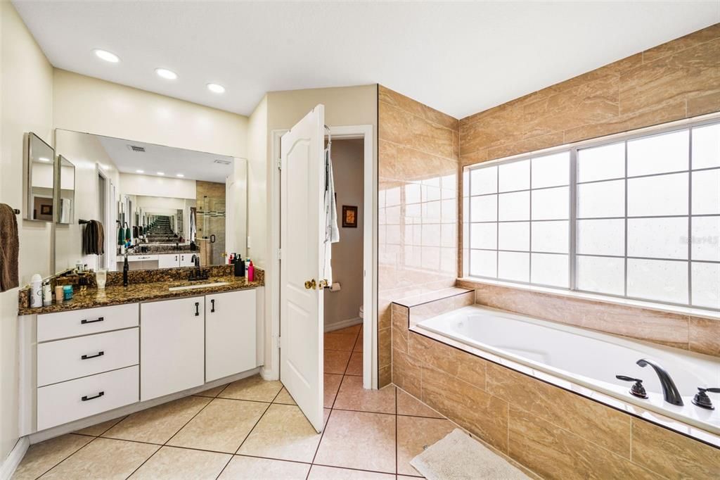 For Sale: $590,000 (4 beds, 2 baths, 3332 Square Feet)