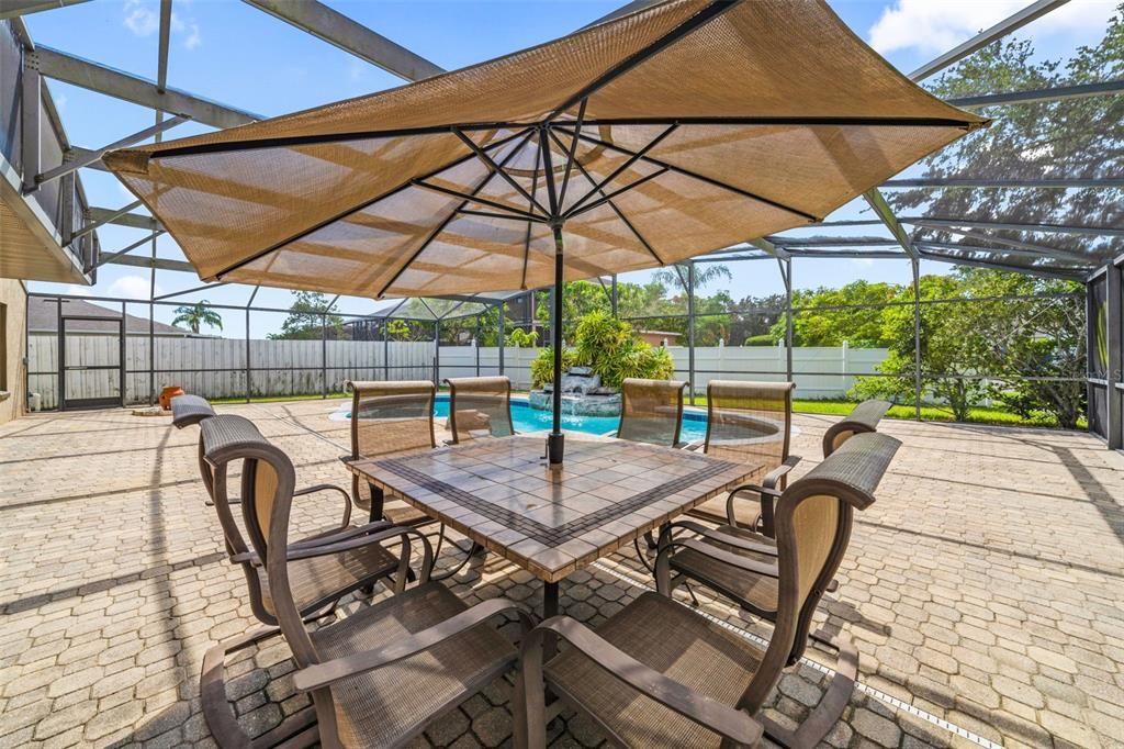 For Sale: $590,000 (4 beds, 2 baths, 3332 Square Feet)