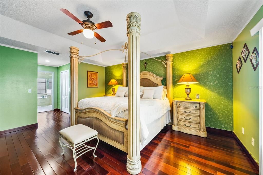 For Sale: $590,000 (4 beds, 2 baths, 3332 Square Feet)