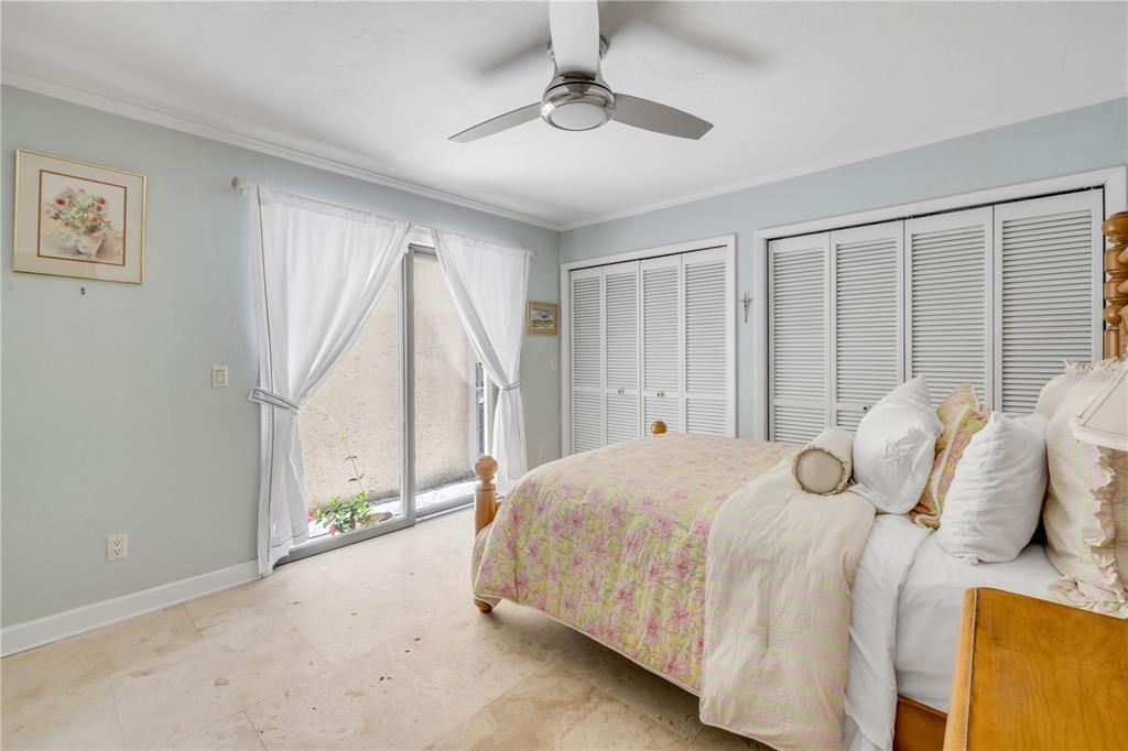 待售: $3,400,000 (6 贝兹, 4 浴室, 4827 平方英尺)