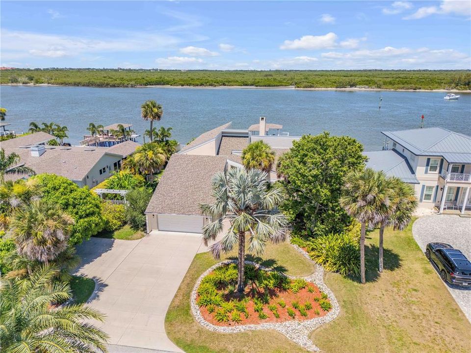 待售: $3,400,000 (6 贝兹, 4 浴室, 4827 平方英尺)