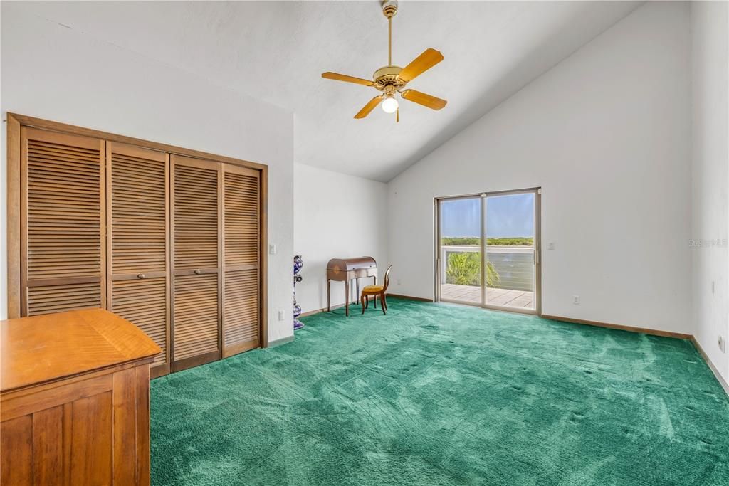 待售: $3,400,000 (6 贝兹, 4 浴室, 4827 平方英尺)