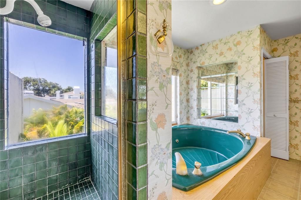 待售: $3,400,000 (6 贝兹, 4 浴室, 4827 平方英尺)