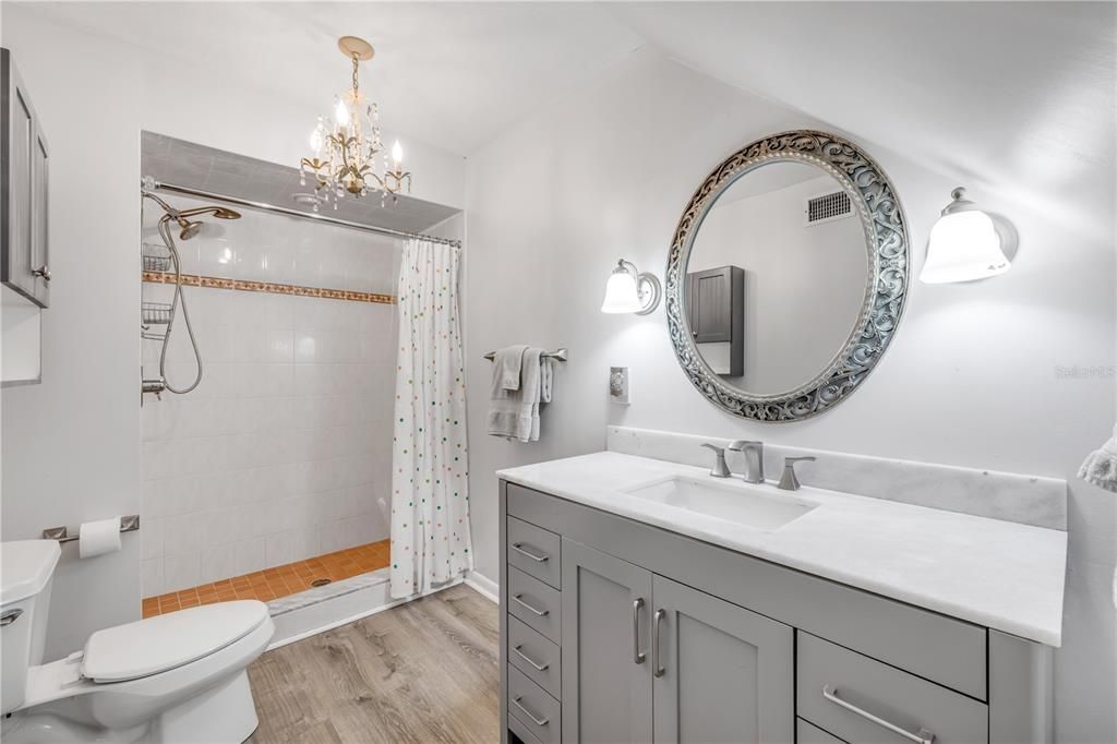 待售: $3,400,000 (6 贝兹, 4 浴室, 4827 平方英尺)