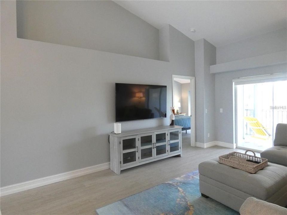 В аренду: $5,000 (2 спален, 2 ванн, 1163 Квадратных фут)