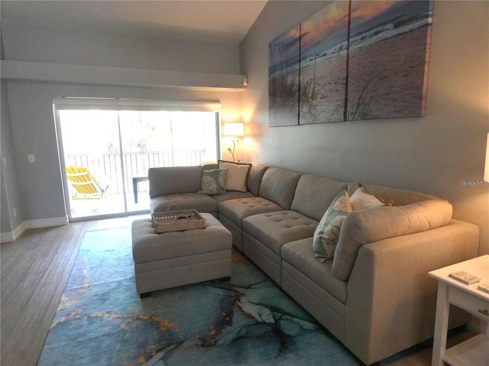 В аренду: $5,000 (2 спален, 2 ванн, 1163 Квадратных фут)