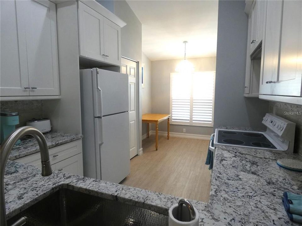 В аренду: $5,000 (2 спален, 2 ванн, 1163 Квадратных фут)