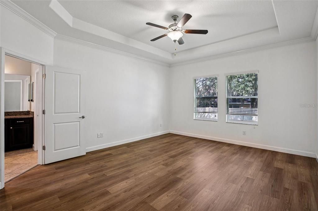 出租: $3,380 (5 贝兹, 3 浴室, 3773 平方英尺)