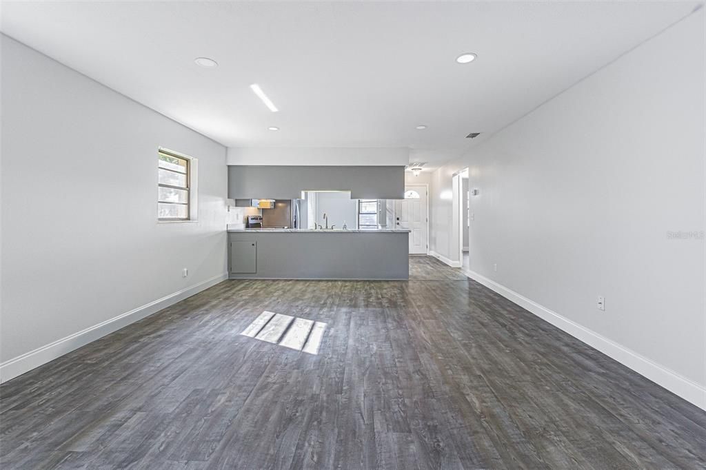 En Venta: $212,000 (2 camas, 2 baños, 1180 Pies cuadrados)