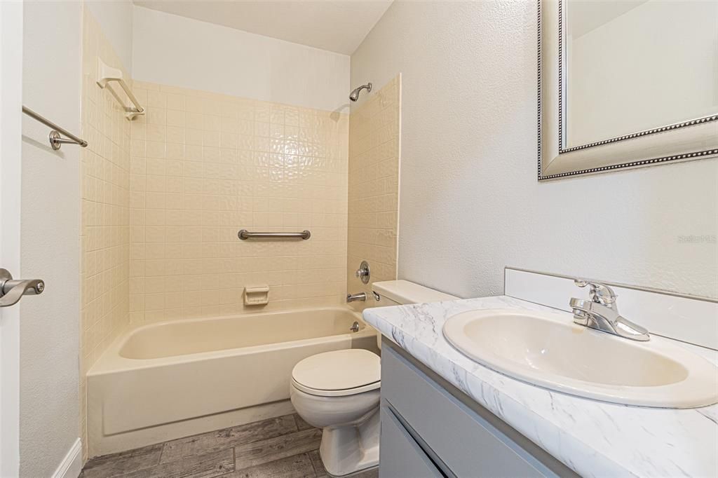 En Venta: $212,000 (2 camas, 2 baños, 1180 Pies cuadrados)