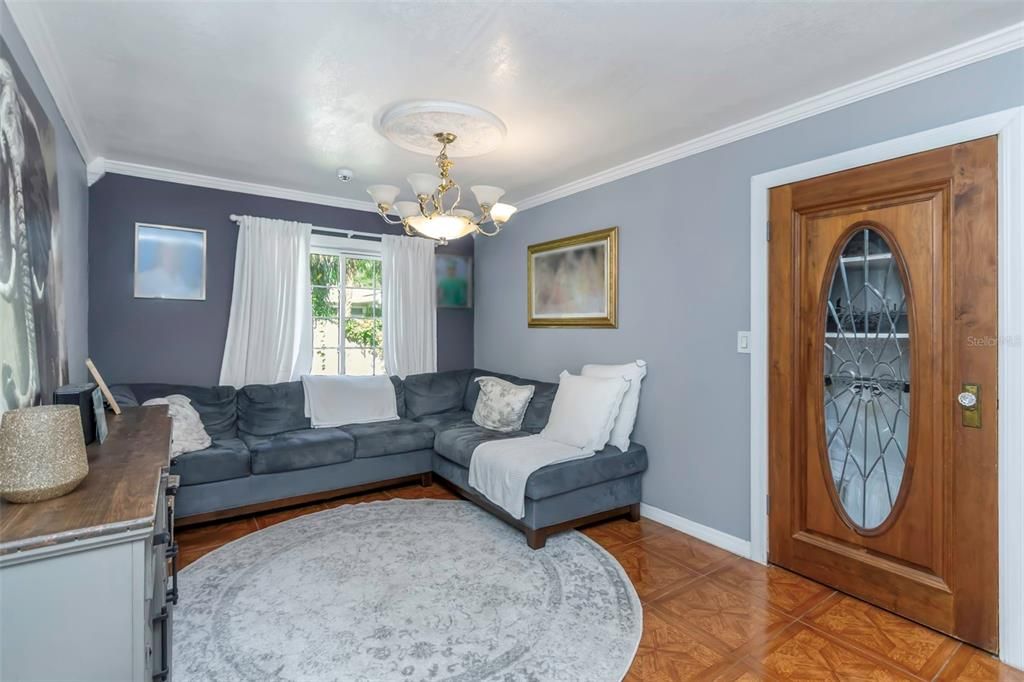 待售: $624,000 (3 贝兹, 2 浴室, 1834 平方英尺)