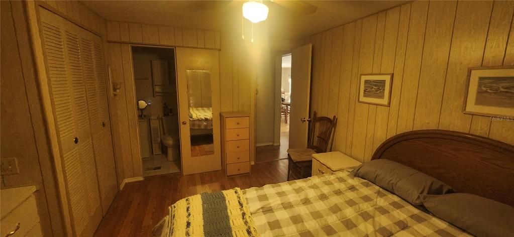 For Sale: $130,000 (2 beds, 2 baths, 1008 Square Feet)