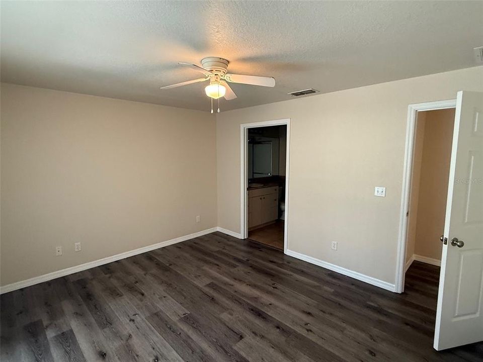 出租: $1,500 (3 贝兹, 2 浴室, 1150 平方英尺)