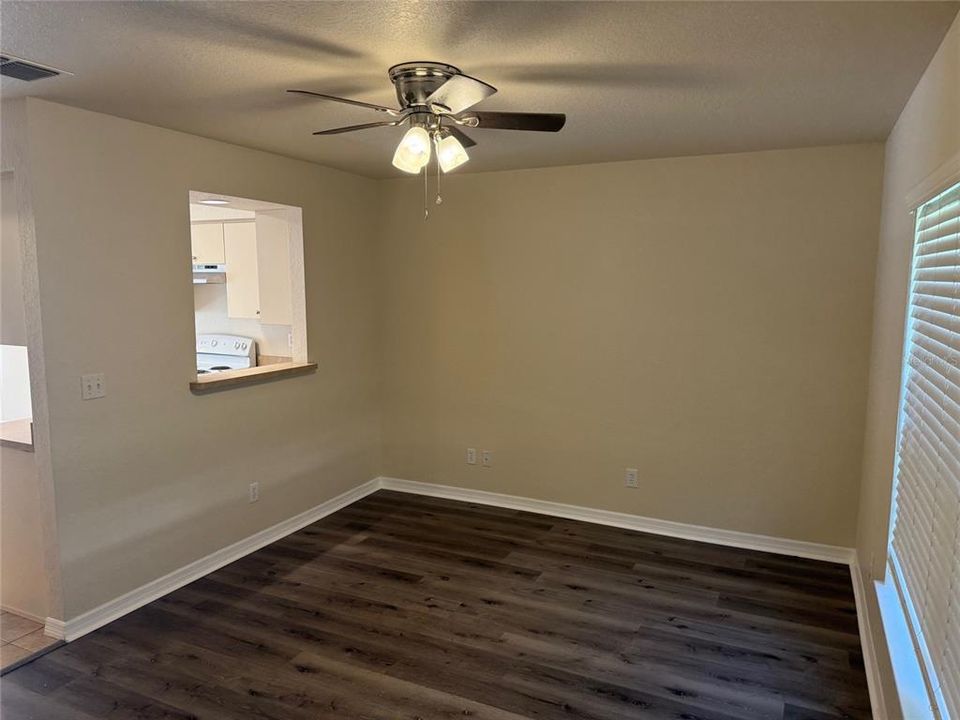 For Rent: $1,250 (2 beds, 2 baths, 1000 Square Feet)