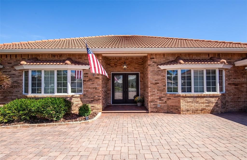 For Sale: $995,000 (4 beds, 2 baths, 3529 Square Feet)