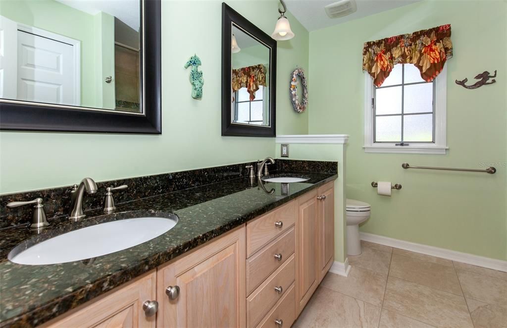 For Sale: $995,000 (4 beds, 2 baths, 3529 Square Feet)