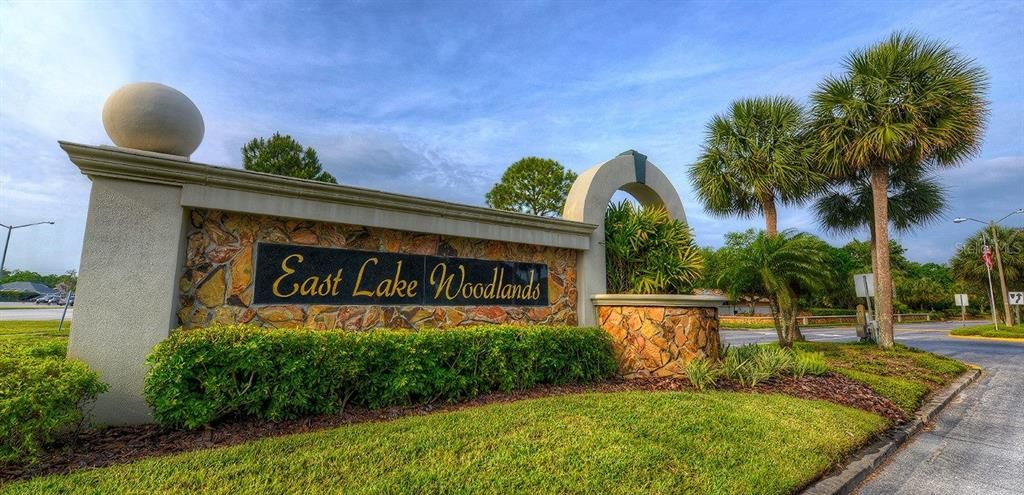 合同活跃: $669,000 (4 贝兹, 2 浴室, 2510 平方英尺)