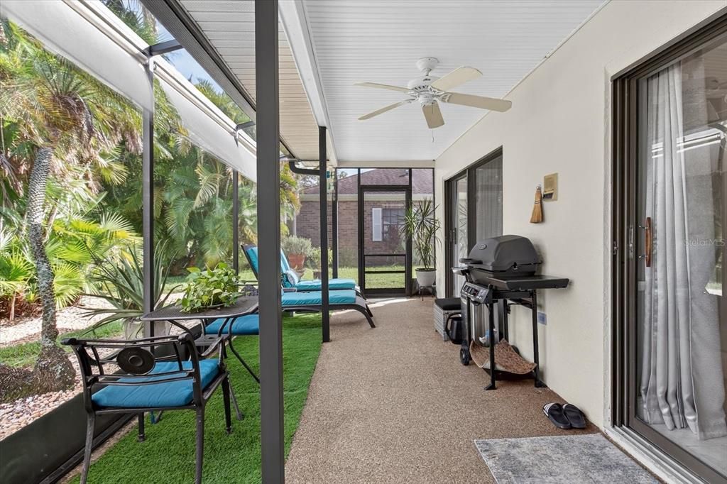 合同活跃: $669,000 (4 贝兹, 2 浴室, 2510 平方英尺)