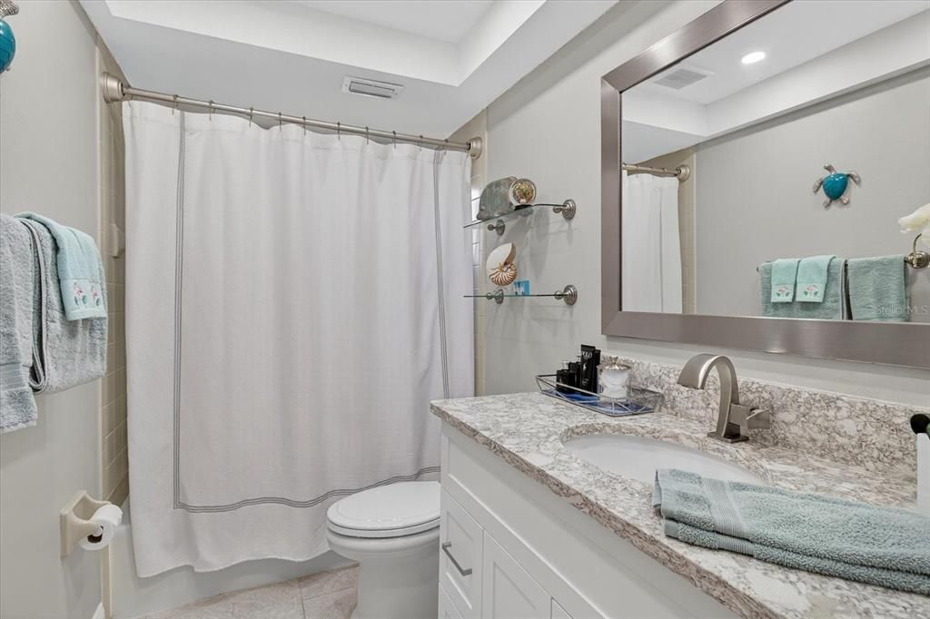 合同活跃: $669,000 (4 贝兹, 2 浴室, 2510 平方英尺)