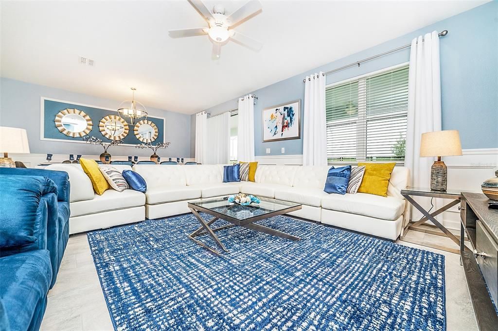 Под контрактом: $709,000 (8 спален, 5 ванн, 3909 Квадратных фут)