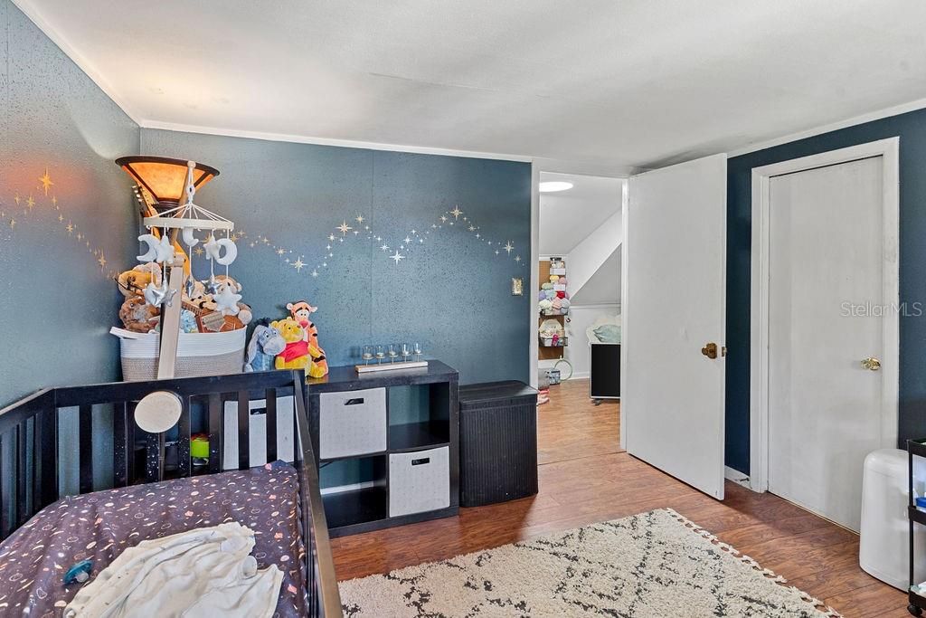 Active With Contract: $310,000 (3 beds, 1 baths, 1032 Square Feet)