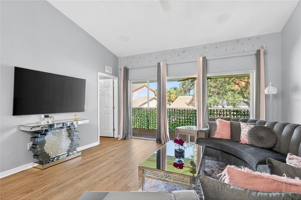 En Venta: $225,000 (3 camas, 2 baños, 1291 Pies cuadrados)