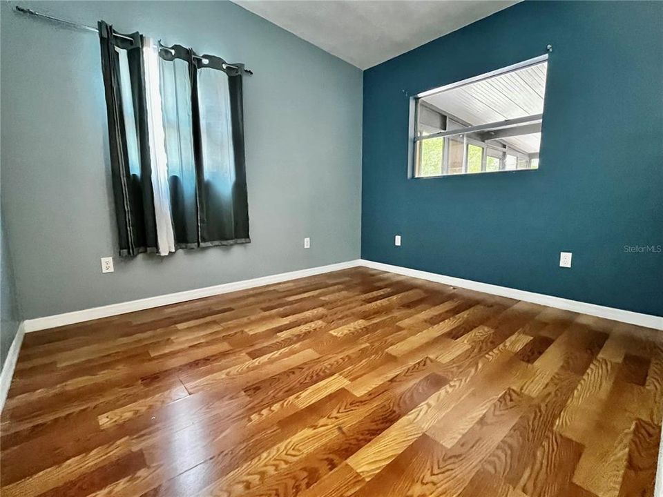 Active With Contract: $2,600 (3 beds, 2 baths, 1333 Square Feet)