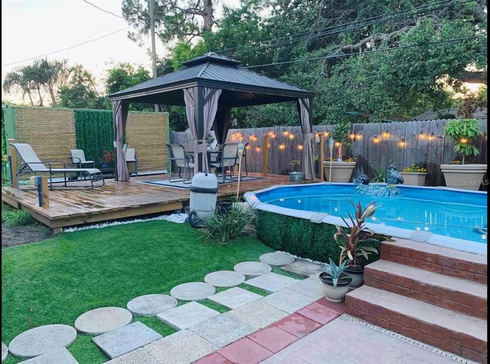 Active With Contract: $2,600 (3 beds, 2 baths, 1333 Square Feet)