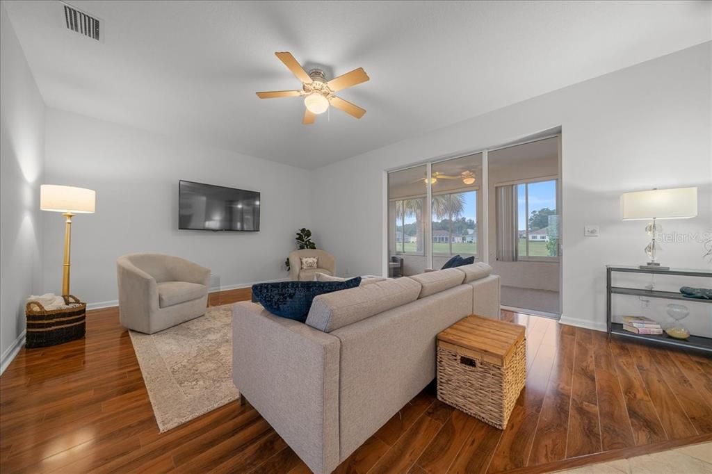 待售: $297,900 (3 贝兹, 2 浴室, 1692 平方英尺)