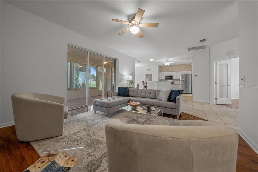 待售: $297,900 (3 贝兹, 2 浴室, 1692 平方英尺)