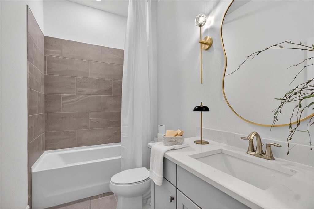 待售: $855,000 (4 贝兹, 3 浴室, 3088 平方英尺)