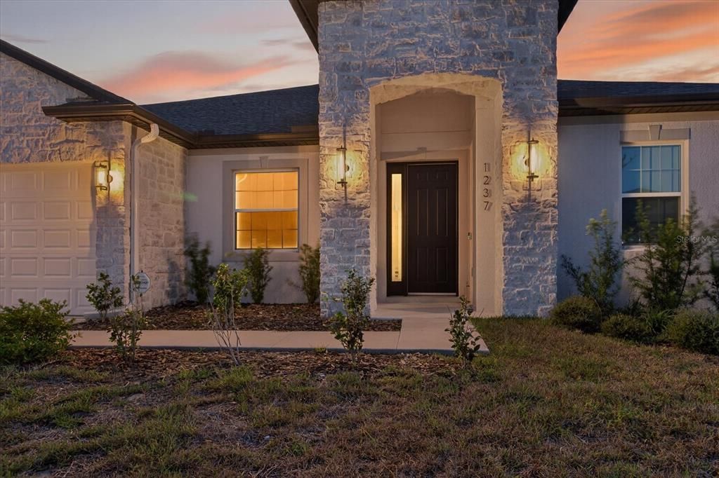 待售: $855,000 (4 贝兹, 3 浴室, 3088 平方英尺)