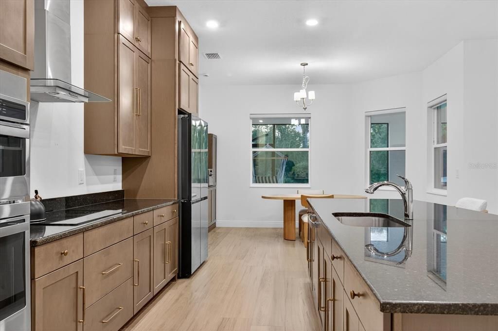 待售: $855,000 (4 贝兹, 3 浴室, 3088 平方英尺)