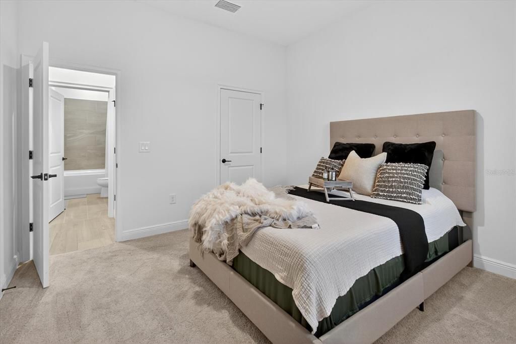 待售: $855,000 (4 贝兹, 3 浴室, 3088 平方英尺)