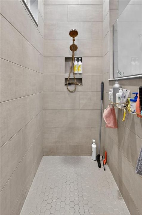 待售: $855,000 (4 贝兹, 3 浴室, 3088 平方英尺)