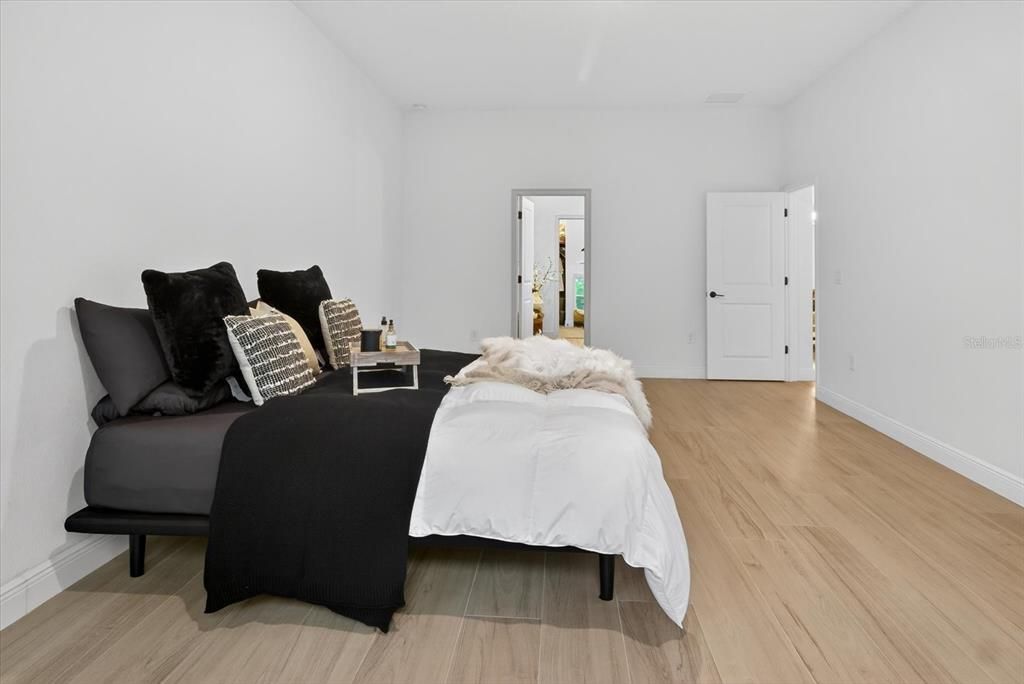 待售: $855,000 (4 贝兹, 3 浴室, 3088 平方英尺)