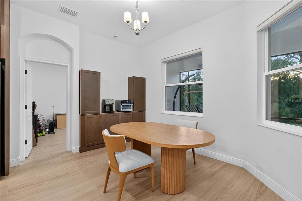 待售: $855,000 (4 贝兹, 3 浴室, 3088 平方英尺)