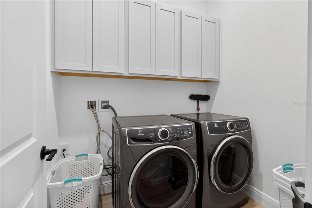 待售: $855,000 (4 贝兹, 3 浴室, 3088 平方英尺)