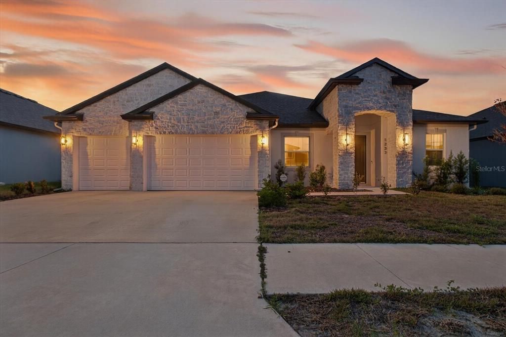 待售: $855,000 (4 贝兹, 3 浴室, 3088 平方英尺)