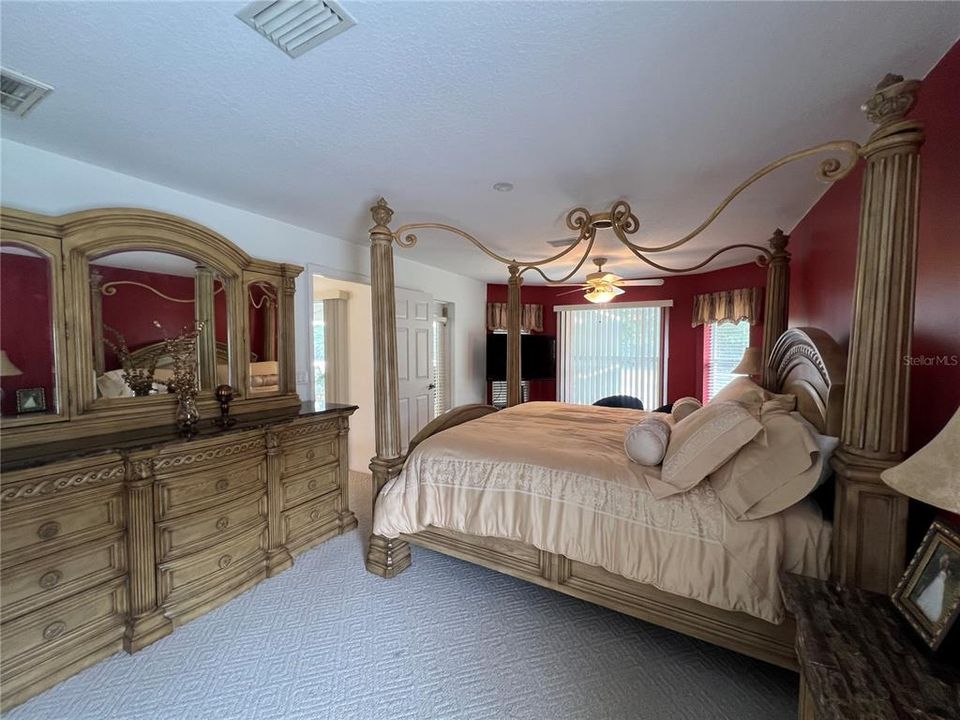 For Sale: $375,000 (3 beds, 2 baths, 1620 Square Feet)