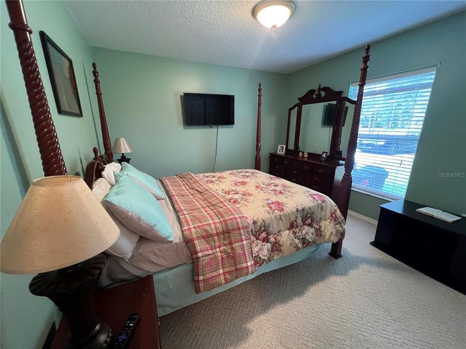 For Sale: $375,000 (3 beds, 2 baths, 1620 Square Feet)