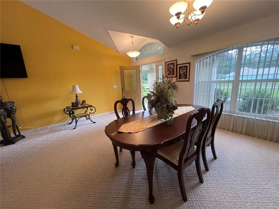 For Sale: $375,000 (3 beds, 2 baths, 1620 Square Feet)