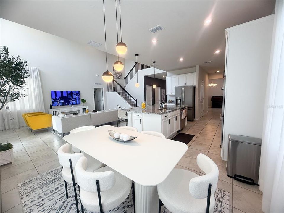 For Rent: $4,500 (5 beds, 4 baths, 3312 Square Feet)