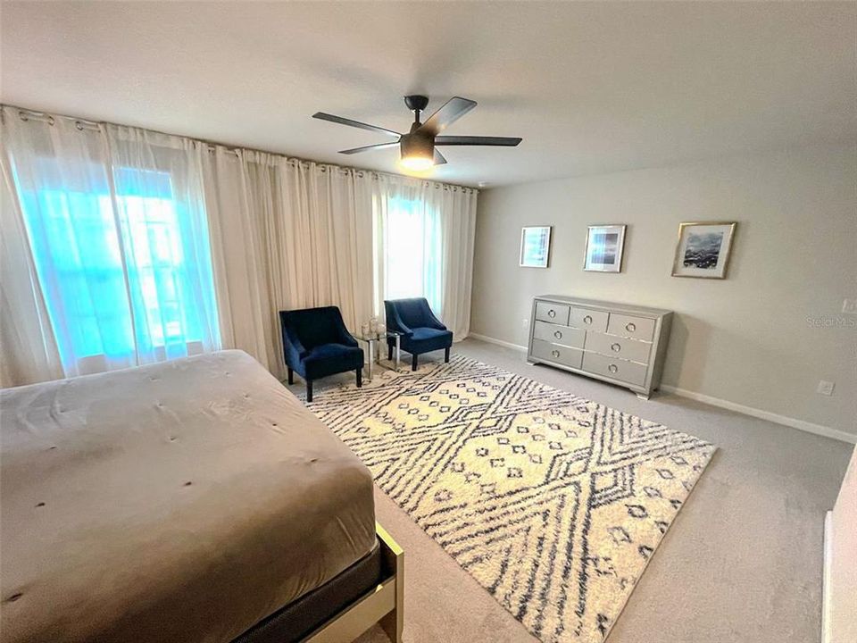 For Rent: $4,500 (5 beds, 4 baths, 3312 Square Feet)