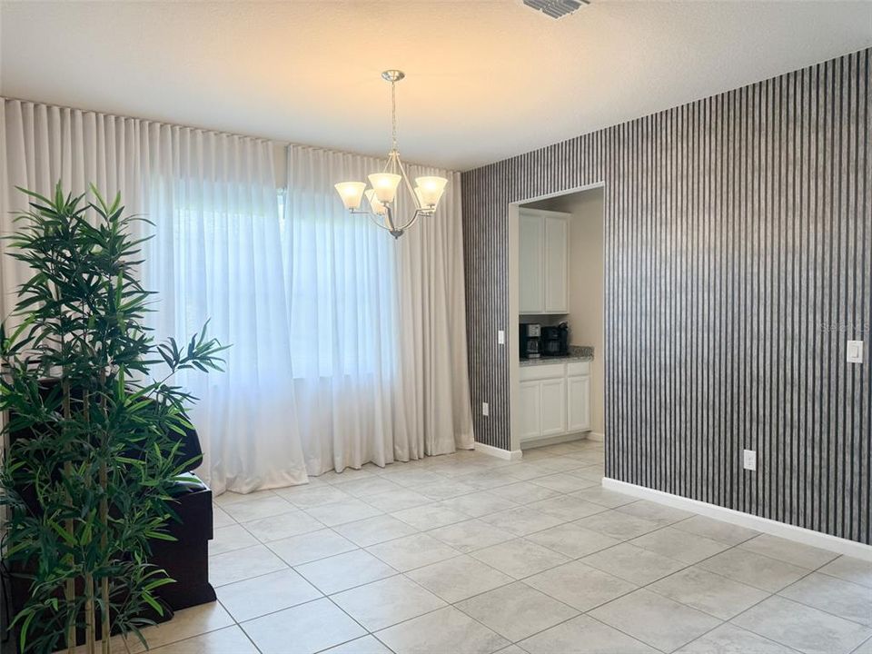 For Rent: $4,500 (5 beds, 4 baths, 3312 Square Feet)