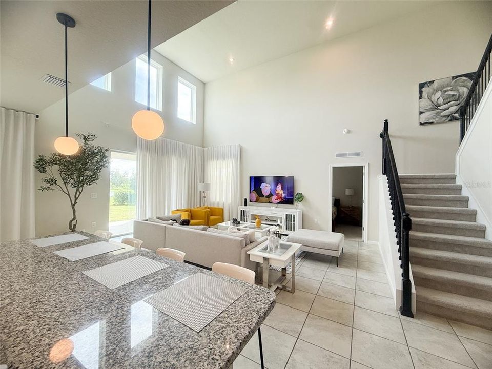 For Rent: $4,500 (5 beds, 4 baths, 3312 Square Feet)