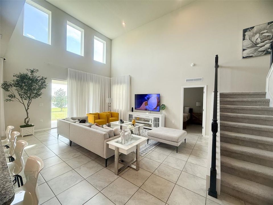 For Rent: $4,500 (5 beds, 4 baths, 3312 Square Feet)