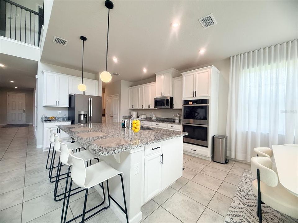 For Rent: $4,500 (5 beds, 4 baths, 3312 Square Feet)