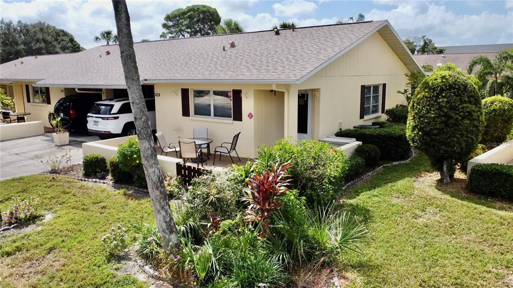 Под контрактом: $159,999 (2 спален, 2 ванн, 1118 Квадратных фут)