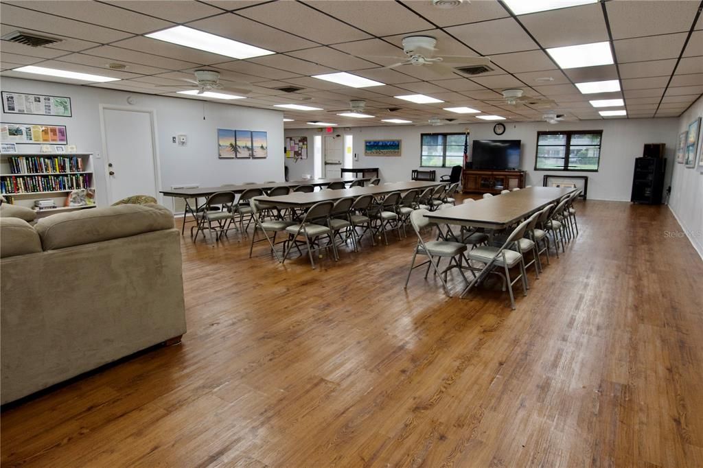 Под контрактом: $159,999 (2 спален, 2 ванн, 1118 Квадратных фут)